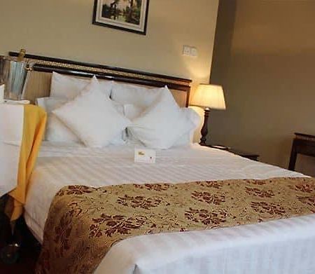 Belmont Fairmount Hotel 姆万扎 外观 照片